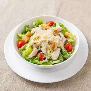 Цезарь с курицей