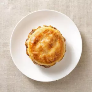 Пирожок с мясом